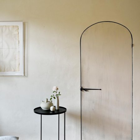 20704_Round_tray_side_table_WEB.jpg.jpg 20704_Round_tray_side_table_WEB.jpg.jpg