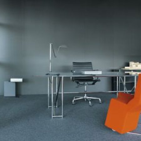 ClassiCon-diana-a-side-table-orbis-desk-lamp-double-x-table-chaos-chair-photo-popinger-6e469639201.jpg ClassiCon-diana-a-side-table-orbis-desk-lamp-double-x-table-chaos-chair-photo-popinger-6e469639201.jpg