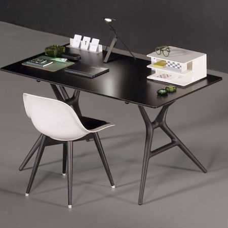 Kartell-Spoon-table-zwart.jpg Kartell-Spoon-table-zwart.jpg